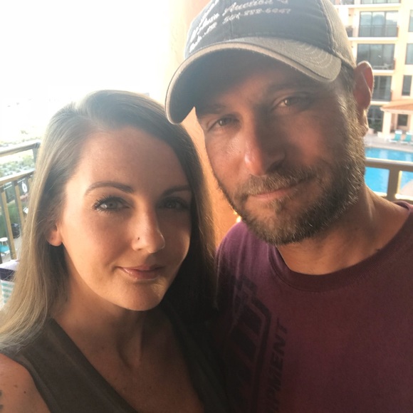 I’m Lori! I have 2 kids and 2 step daughters - Picture 2 of 5